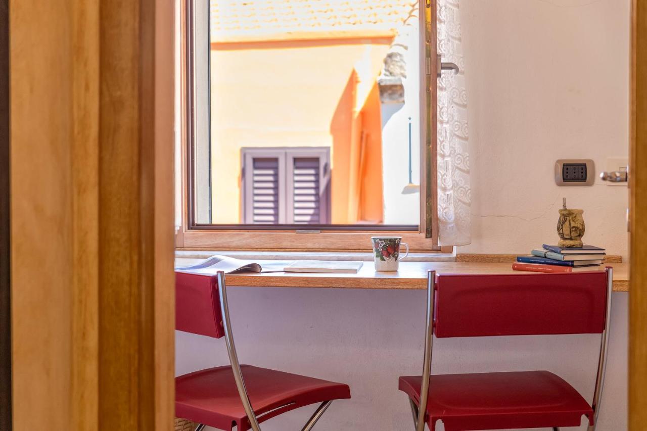 Casa Ferret. Appartamento Nel Cuore Di Alghero Exterior photo
